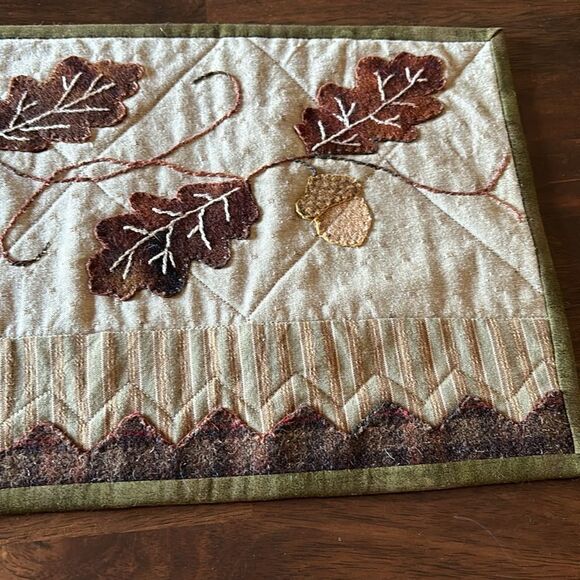 Vintage Fall FEEDSACK‎ Patchwork Quilted Autumn Table cloth Runner 30” L x 10” W - Picture 6 of 8